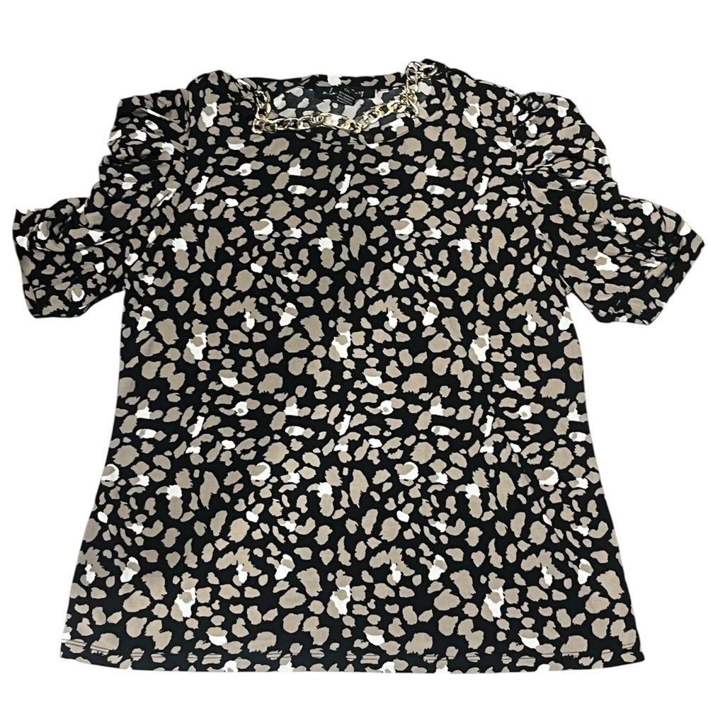 A Love Story Women’s Top blouse Animal print & chain accent Size small